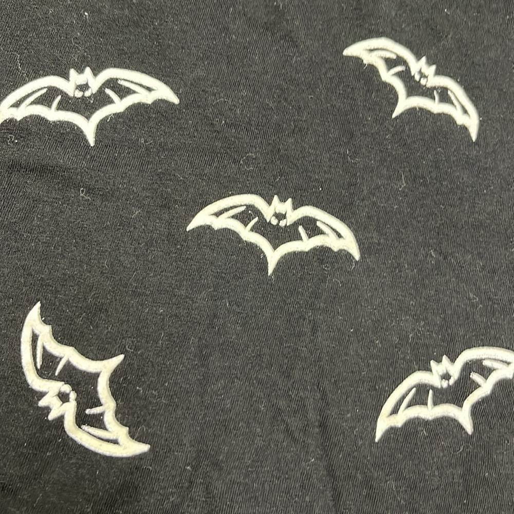 LOVE PEACE & LAZY DAYS Goth Grunge Bat Print B/W Cotton Crop Top Halloween SZ XL - Picture 7 of 12